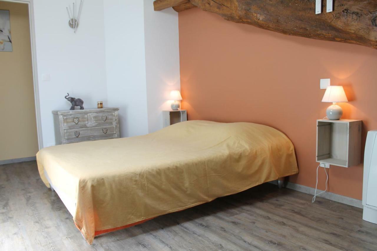 GITE clodeguy Saint-Sylvestre-sur-Lot Exterior foto